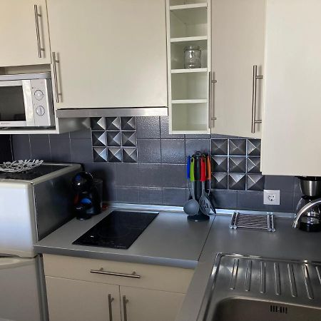 Tres Bel Appartement Entierement Renove Емпуриабрава Екстериор снимка