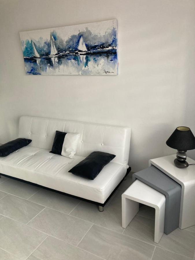 Tres Bel Appartement Entierement Renove Емпуриабрава Екстериор снимка