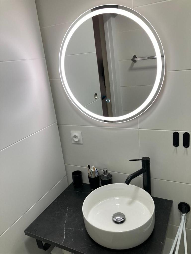 Tres Bel Appartement Entierement Renove Емпуриабрава Екстериор снимка